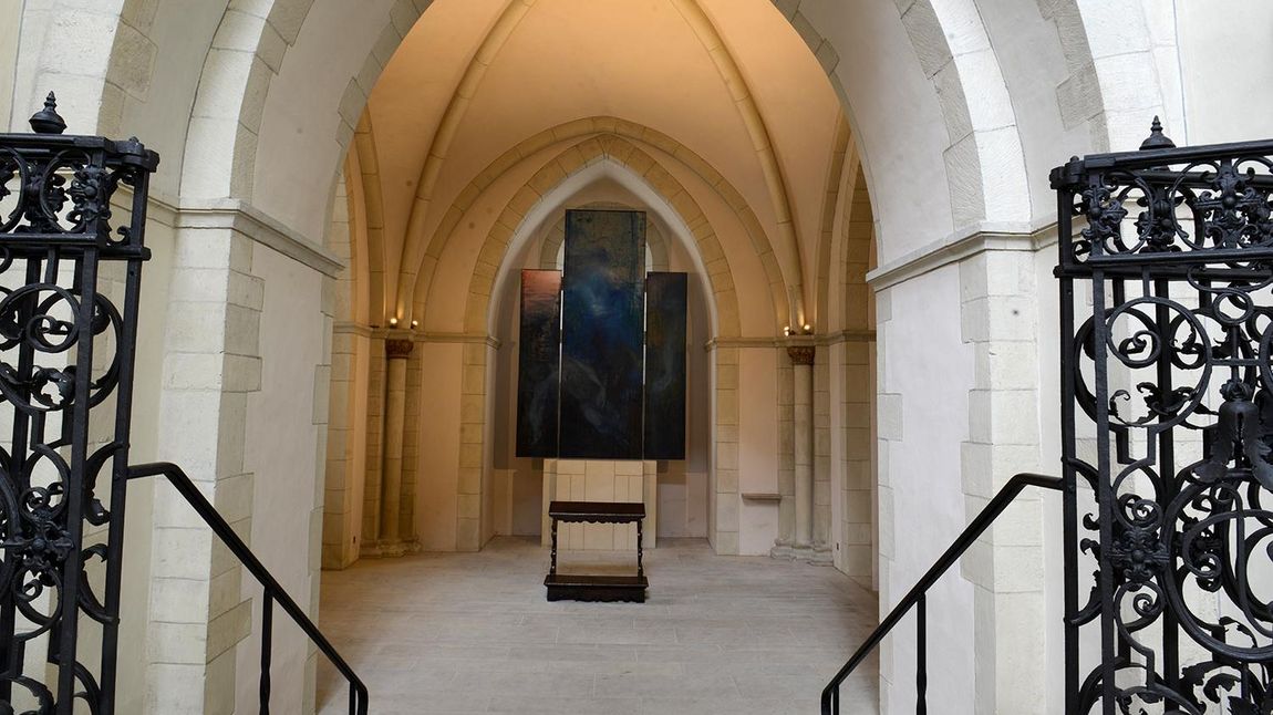 Das geöffnete Triptychon in der südlichen Turmkapelle des Domes.