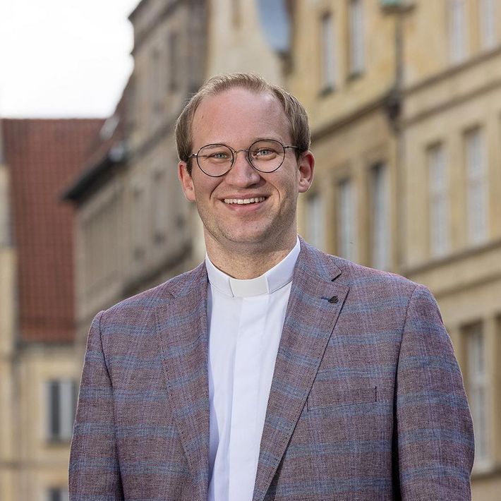 Lars Schlarmann, der in den vergangenen zwei Jahren in der Pfarrei St. Lamberti in Coesfeld tätig war, freut sich auf die Priesterweihe am Pfingstsonntag.